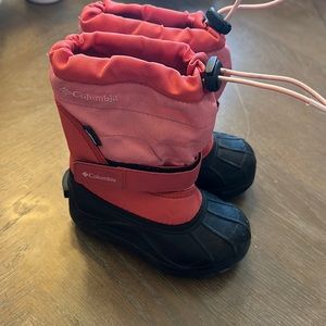 Girls Colombia snow boots size 10 toddler